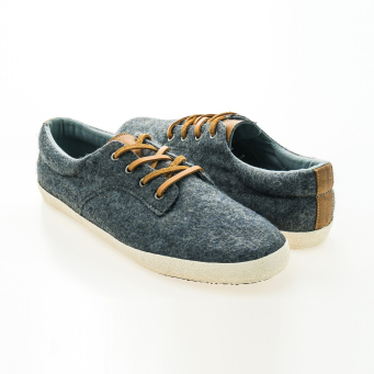 Chaussures d&eacute;contract&eacute;es