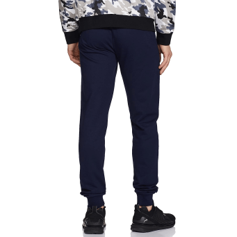 Pantalones de atletismo y corredores