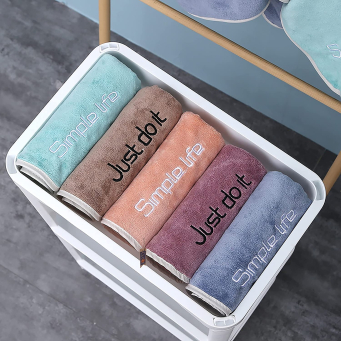 Serviettes pour les mains et le visage