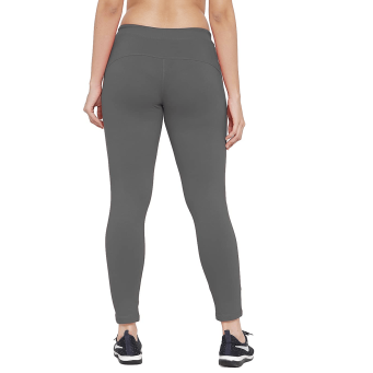 Cal&ccedil;a de Atletismo Feminina